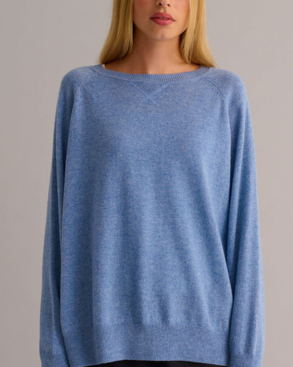 Premium Cashmere Sweatshirt - Chambray Blue