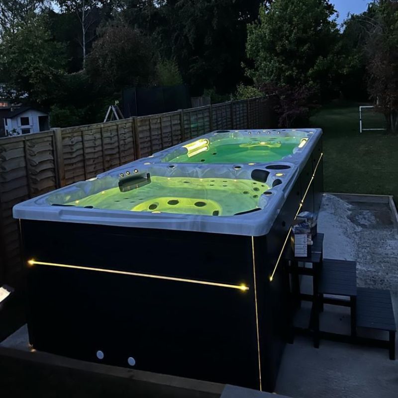 H2O Milano 6-Person Plug & Play Hot Tub