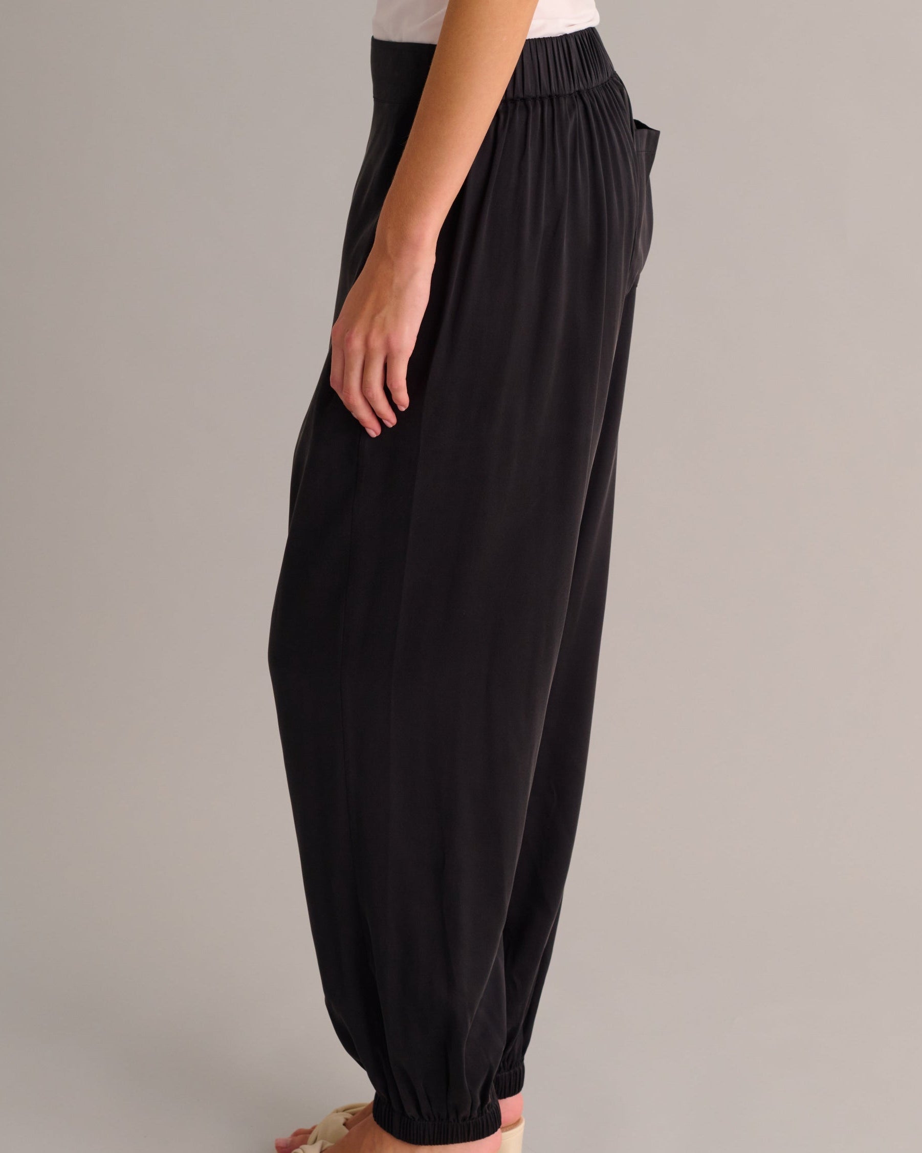 Washable Organic Stretch Silk Cuffed Joggers - Black