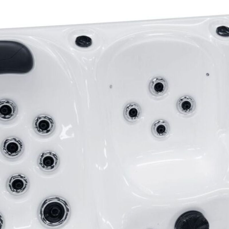 Fonteyn Miracle Spa – Luxury Hot Tub