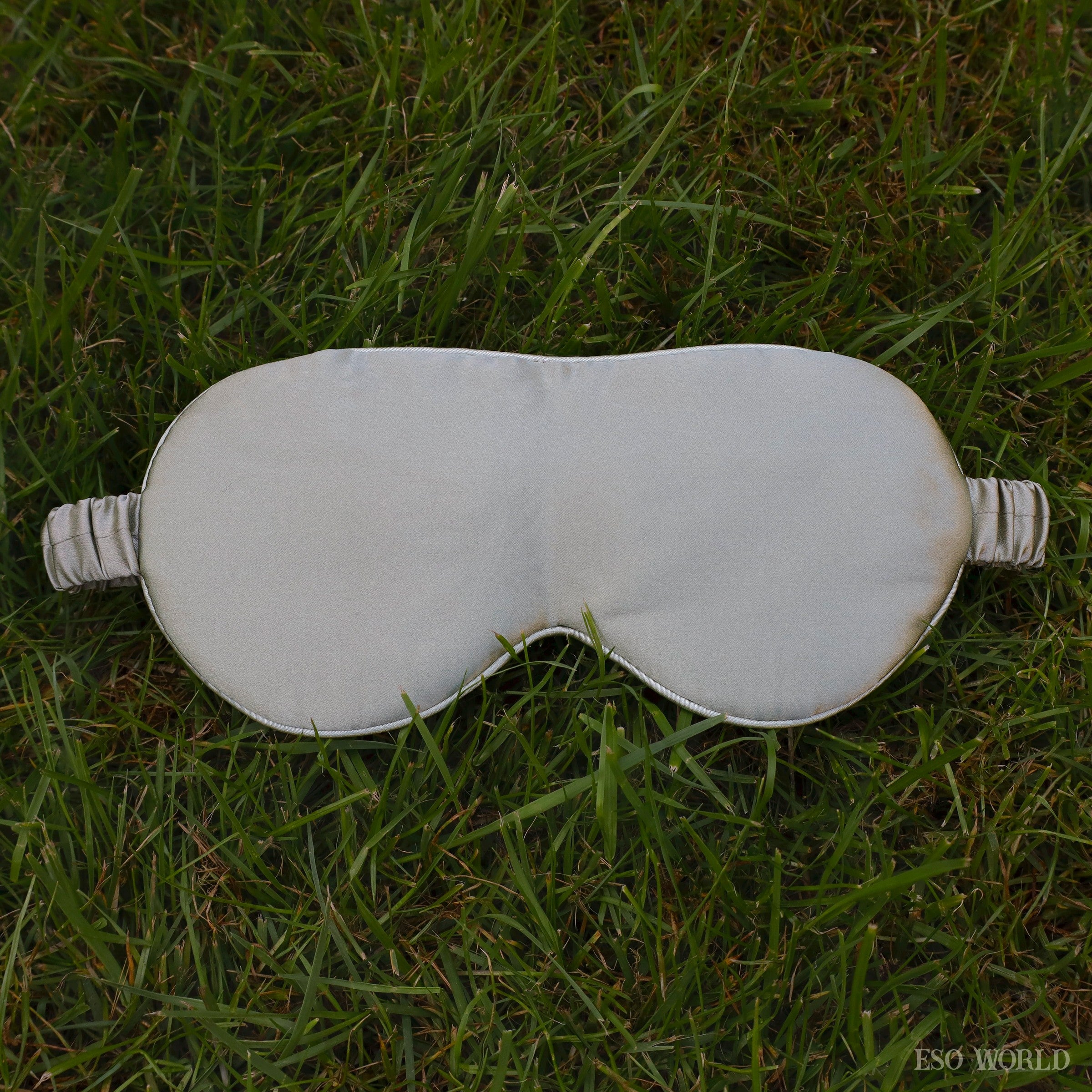 eso-world-silk-sleep-mask-sage