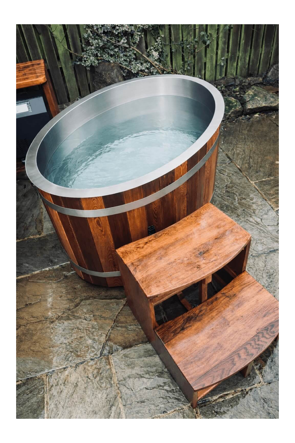 KOVE Oval Cedar Ice Bath – Luxury Reclined Cold Plunge Tub