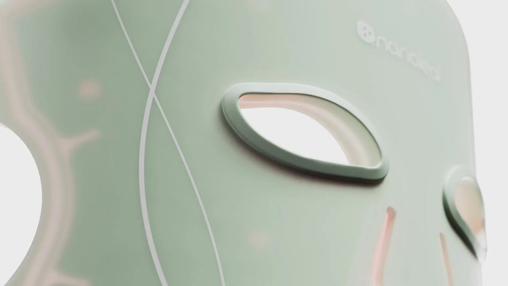 nanoleaft-red-therapy-mask-close up